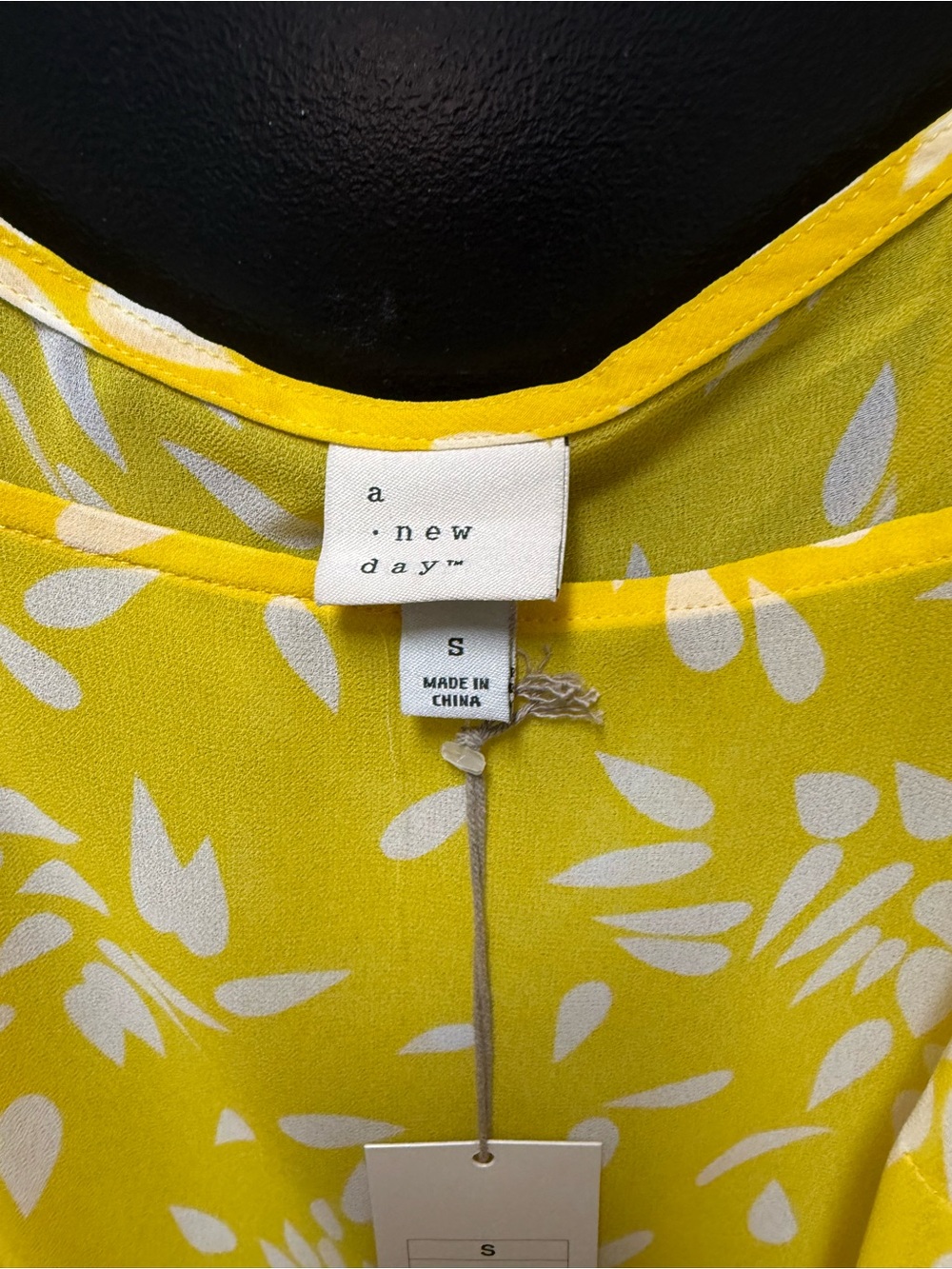 NWT A New Day Yellow Floral Balloon Sleeve Blouse Size Small - Picture 2 of 3